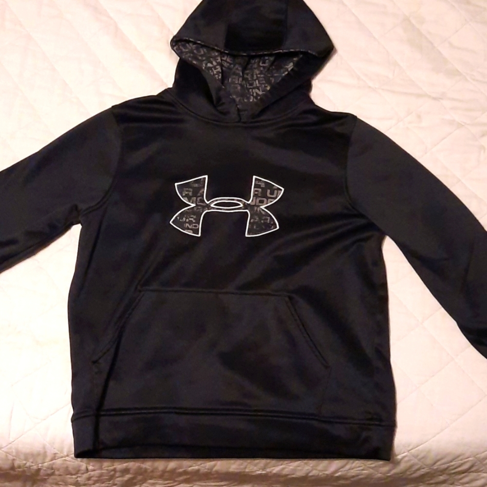 UNDER ARMOUR youth large black hoodie